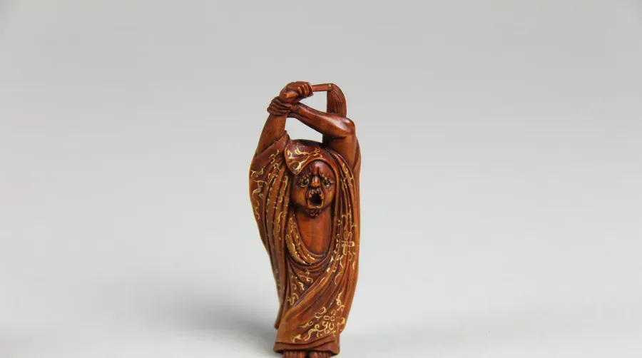 Talismanes japoneses en joyería: omamori, daruma, maneki-neko