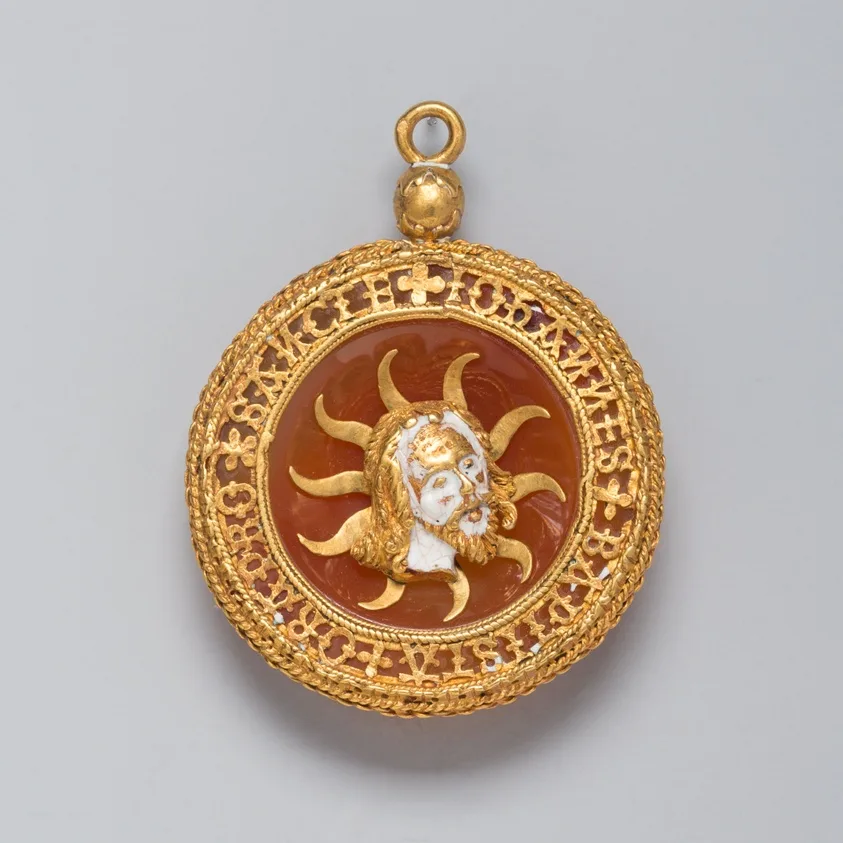 Шляпный знак с головой Иоанна Крестителя, переделанный в подвеску